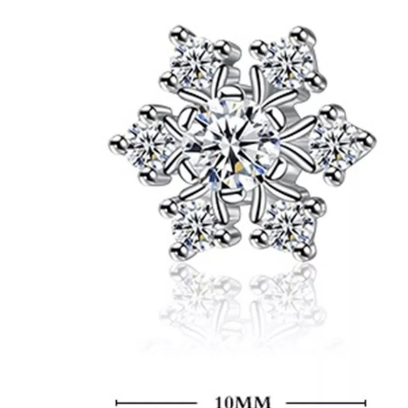 Sterling Silver CZ Snowflake Stud Earrings NEW - Picture 8 of 10